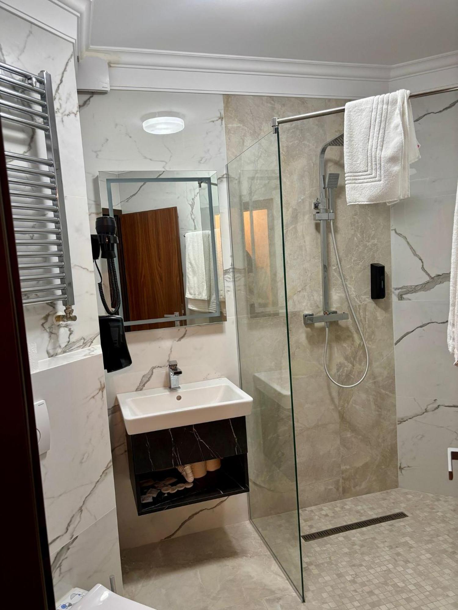 Hotel President อาราด ภายนอก รูปภาพ